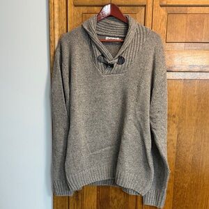 Men's Grey Speckled Sweater with Toggle Neck